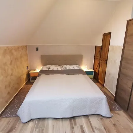 Marika Apartman Hajdúszoboszló Exterior foto