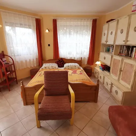 Marika Apartman Hajdúszoboszló Exterior foto