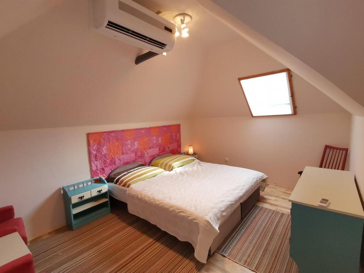 Marika Apartment *